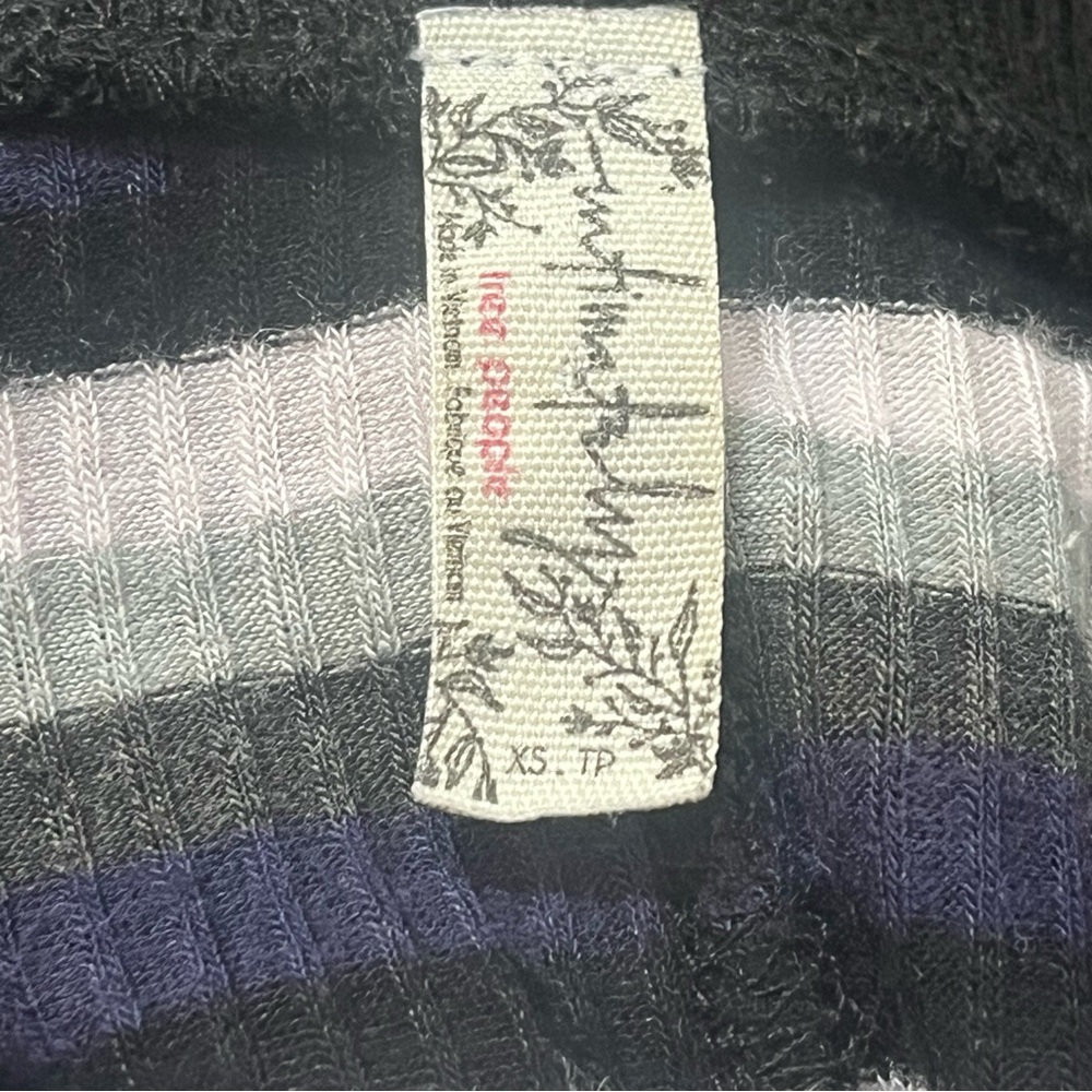 FREE PEOPLE Good on You Grey Multi Striped Three Quarter Sleeve Tee - Picture 12 of 14